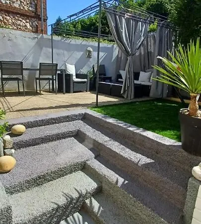 La Maison D D Emmanuelle