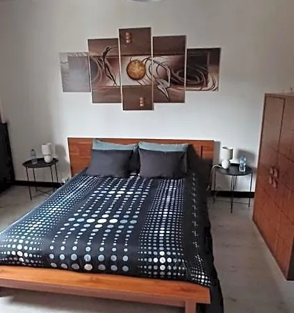 La Maison D D Emmanuelle Bed & Breakfast Saint-Antoine-la-Foret